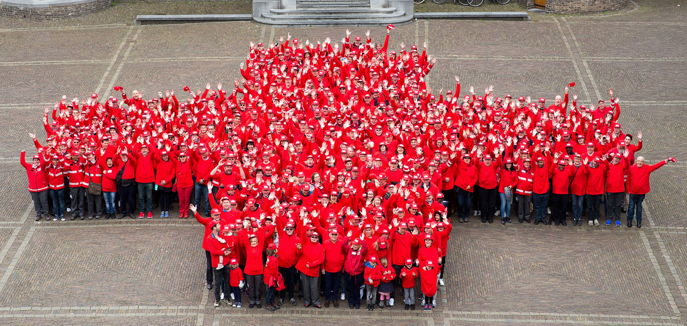 hoe-het-nederlandse-rode-kruis-donateurs-vindt-en-bindt-en-conversies-tot-20-verhoogt-header.png